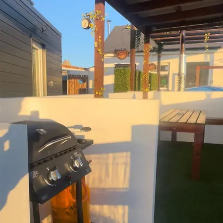 Inishway Self Catering 公寓 康多纳